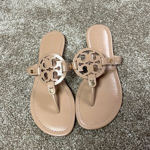 Tory Burch Miller in Light Makeup